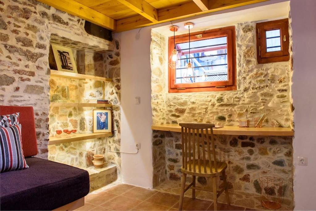 Lavrio Stone House 5 Min From The Centre/Port Apartman Kültér fotó